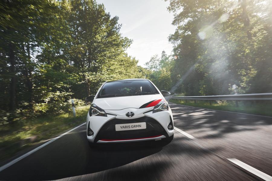  Toyota Yaris GRMN 2017 года  (фото 31 из 51)